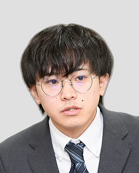 赤津 駿 氏