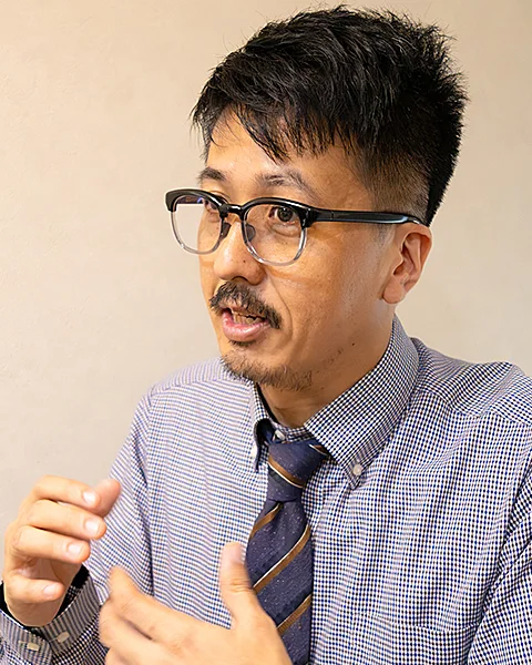西村 顕志 氏