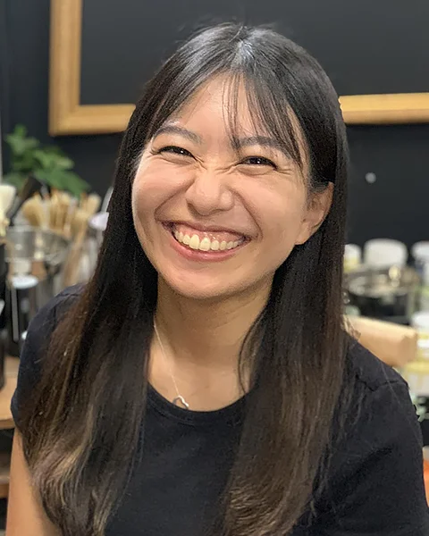 西山 結衣 氏