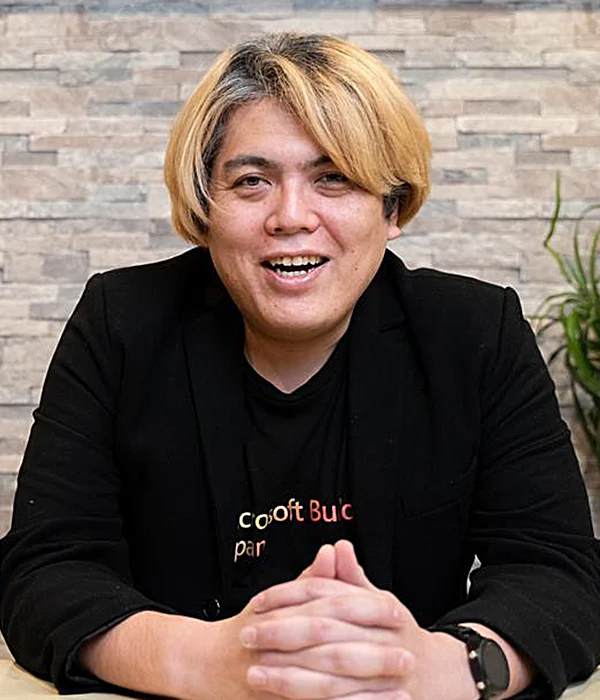 りなたむ 氏