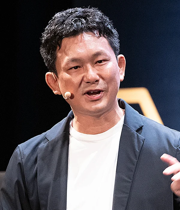 漆川 敏彦 氏
