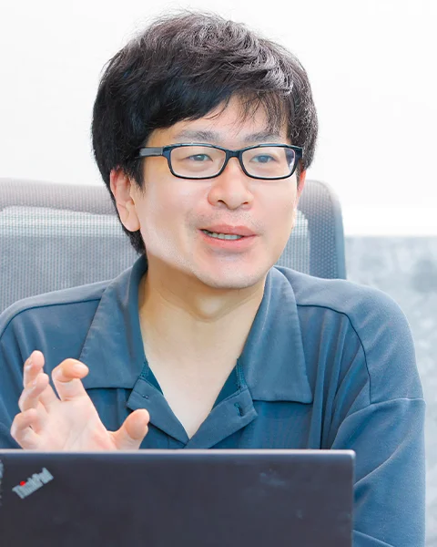 山崎 朝樹 氏